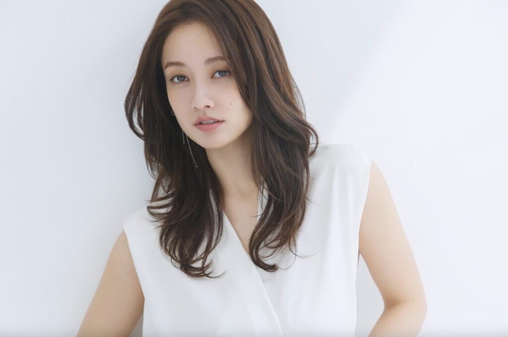 谷まりあさん