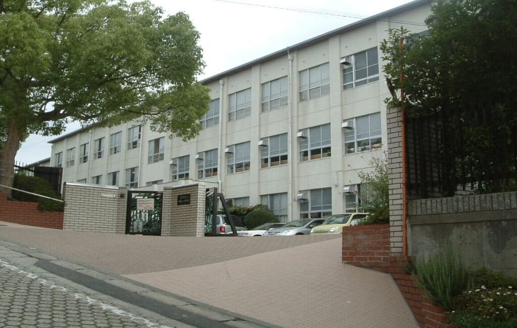 名古屋市立御幸山中学校