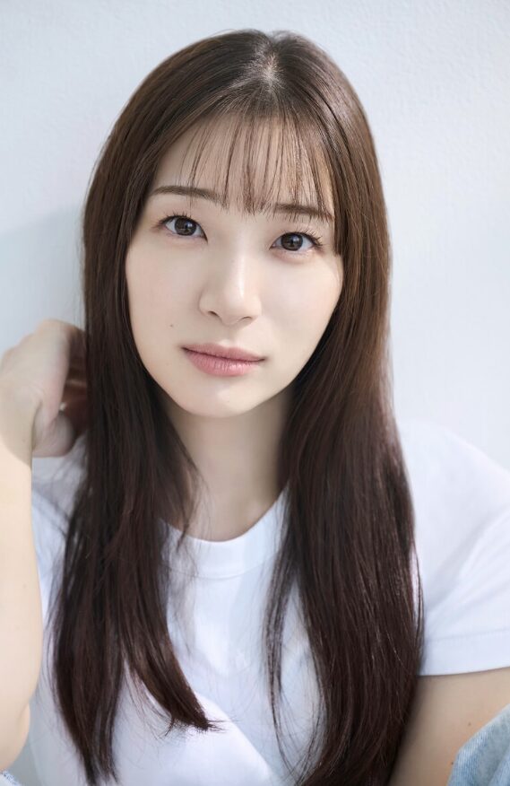 足立梨花さん