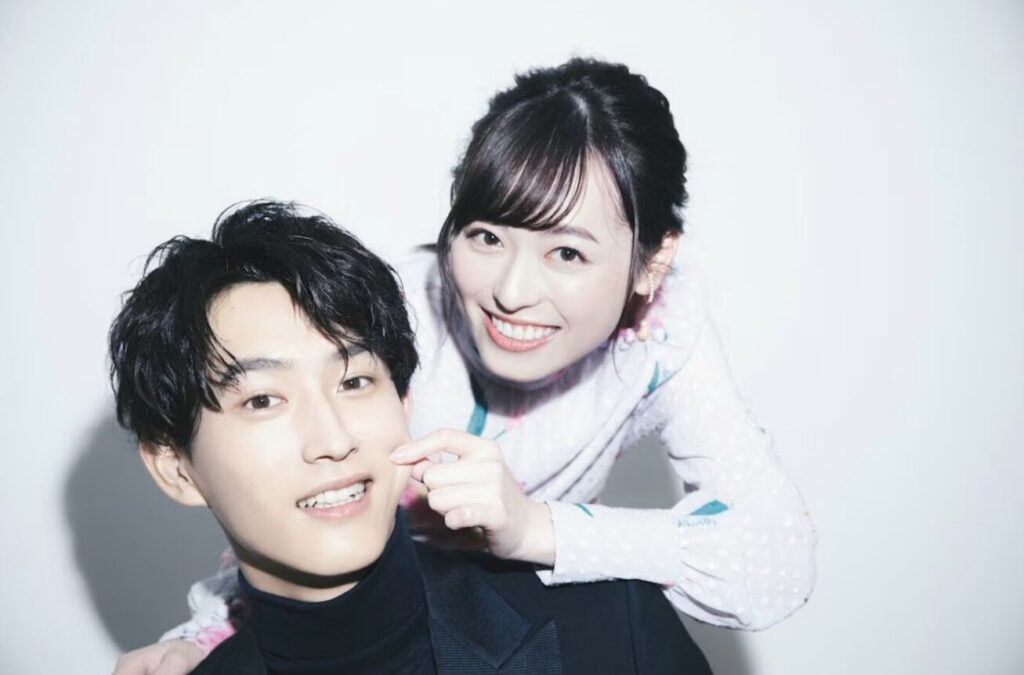 杉野遥亮さん、福原遥さん